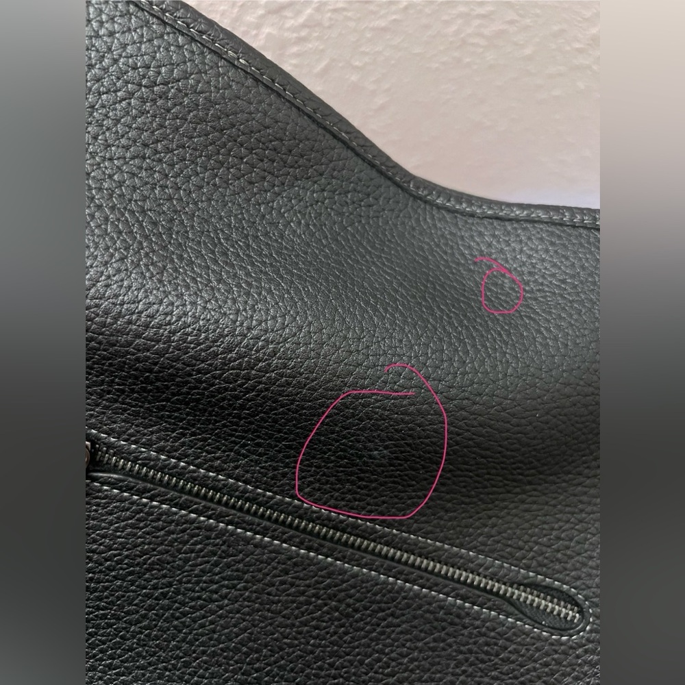 Coach Cary Shoulder Bag - Picture 9 of 10